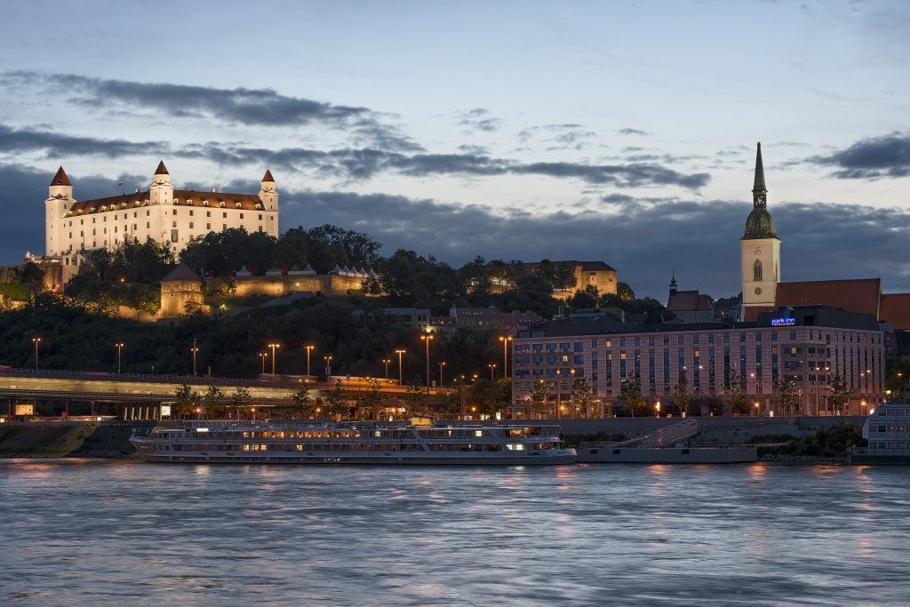 Park Inn By Radisson Danube Bratislava Eksteriør bilde